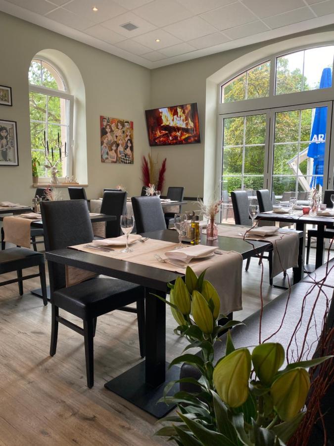 Eschberger Hof Hotel Saarbrücken Eksteriør billede